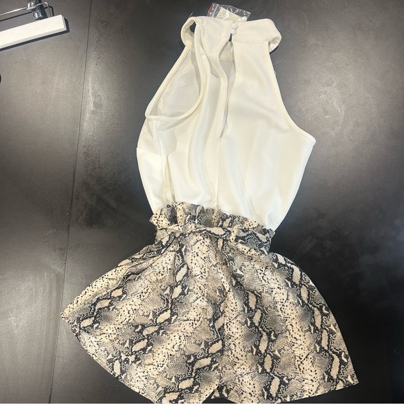 New! Romper - Picture 4 of 6